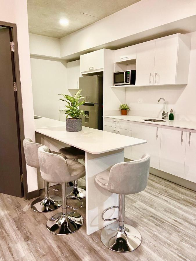 Comodo Y Elegante Apartamento En Fabuloso Condo! سان هوزيه المظهر الخارجي الصورة